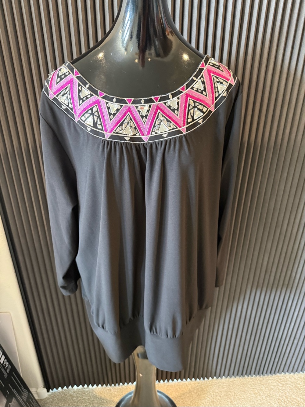 Bob Mackie Wearable Art Black PURPLE Embroidered Rhinestone Blouse Top SZ 1X |